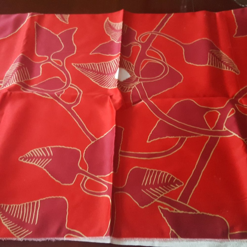 Marimekko fabric remnants- Irmeli 2008 Red & Red